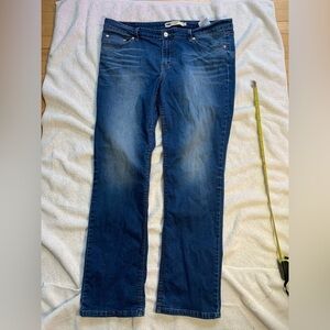 Levi Strauss straight blue jeans size 15